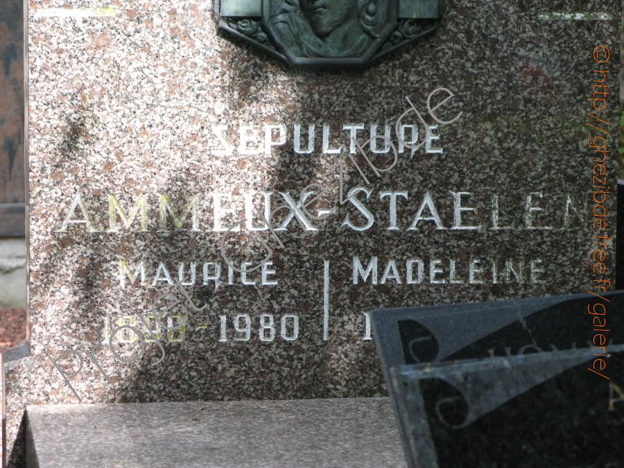 Tombe de Maurice AMMEUX (1890-1980) et de Madeleine STAELEN, enterrés à Houtkerque.